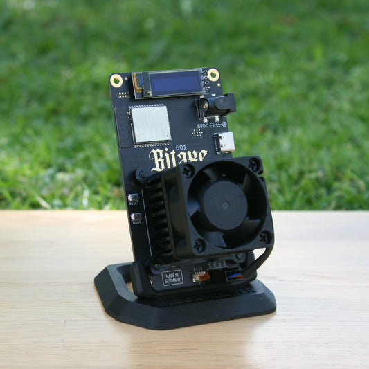 Bitaxe 601 Gamma mit BT Standfuß (schwarz)